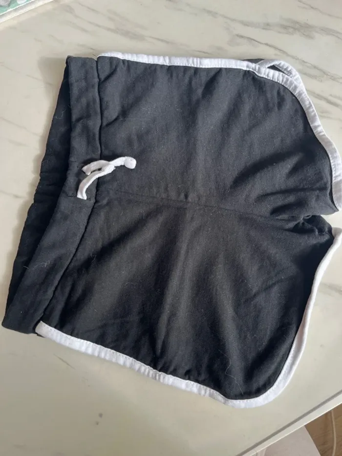 Short U essentiel taille 8 ans - photo numéro 2