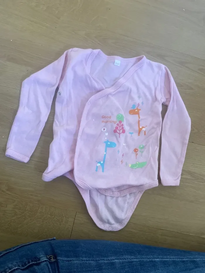 Body manches manches fille 9 mois à pressions
