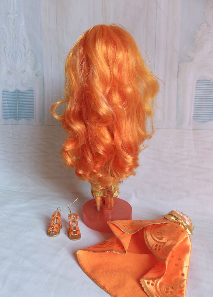 poupee Rainbow High Meena Fleur - photo numéro 4
