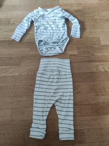 Ensemble bodie pantalon 2/4 mois 62 cm