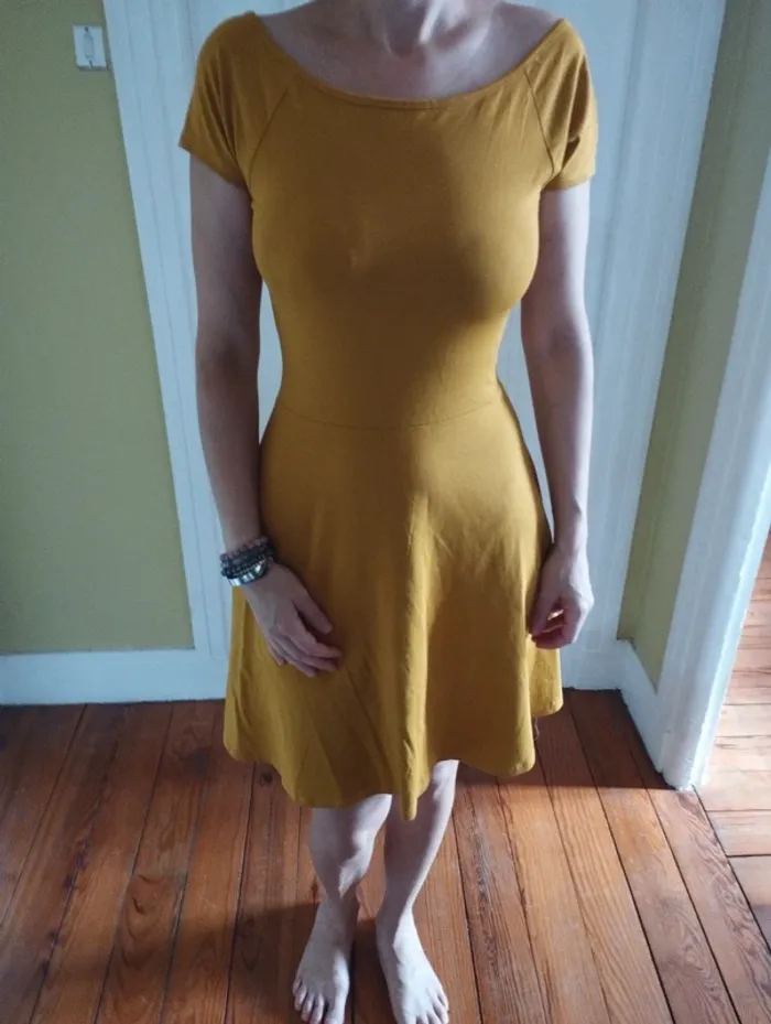 Robe dos nu