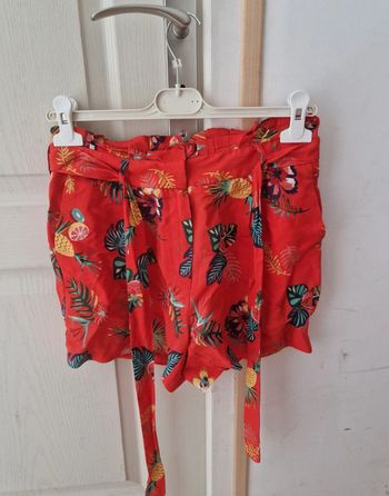 Short Naf Naf taille 34 neuf avec étiquette