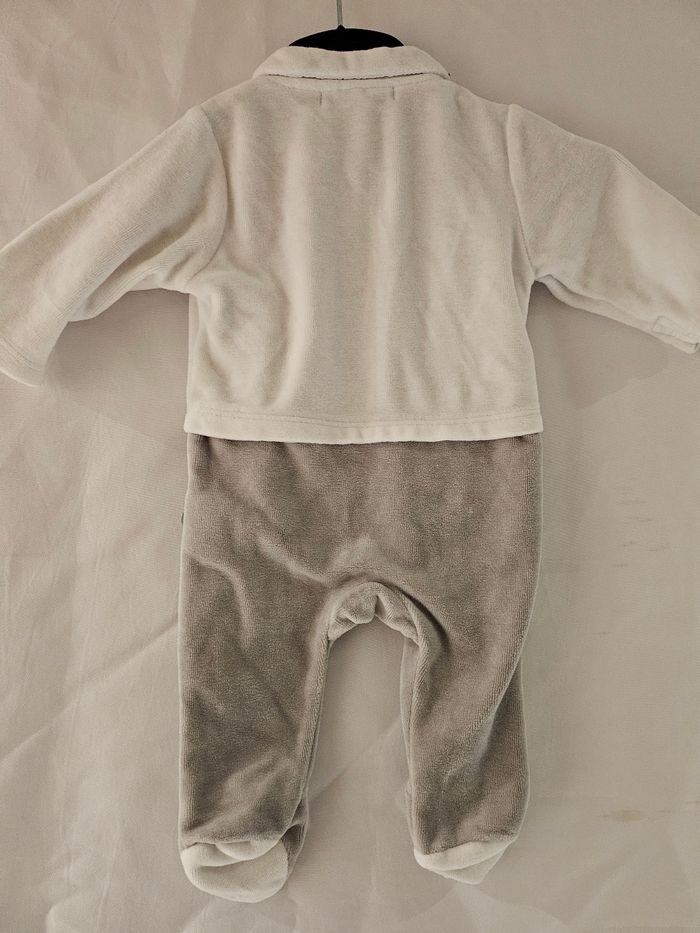 Pyjama 1 mois - photo numéro 2