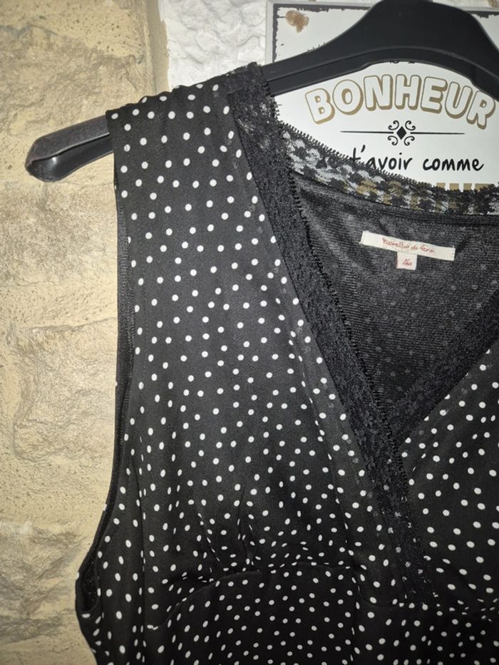 Magnifique robe mi-longue à pois col cache cœur avec dentelle noir et blanc taille 46 - photo numéro 3