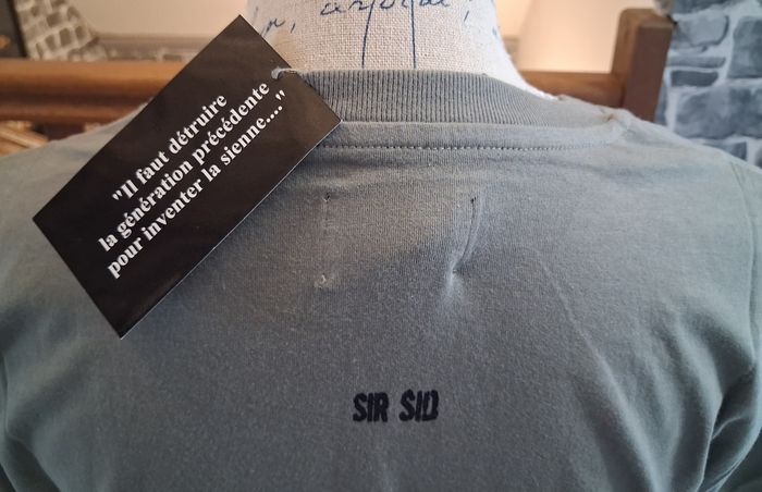 Tee-shirt imprimé tête de mort - photo numéro 5