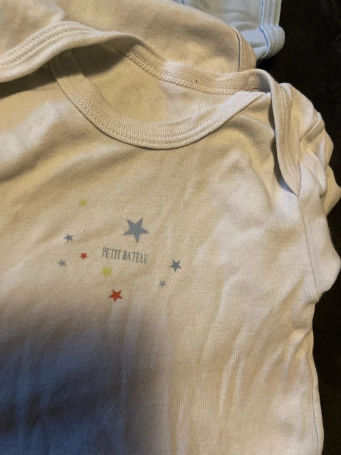 3 bodies petit bateau 24 mois - photo numéro 2