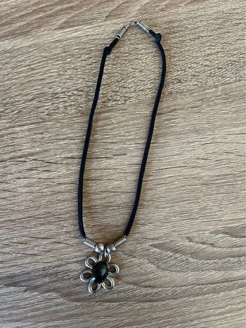 Collier fleur
