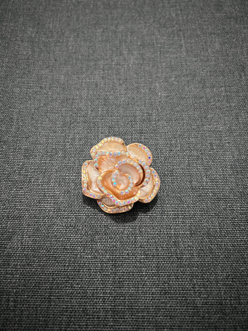 Broche rétro