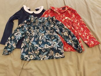 Lot 3 blouses filles 6-7 ans