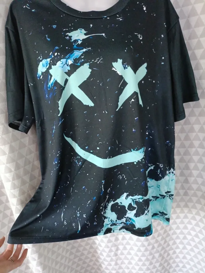 T-shirt xl neuf - photo numéro 2