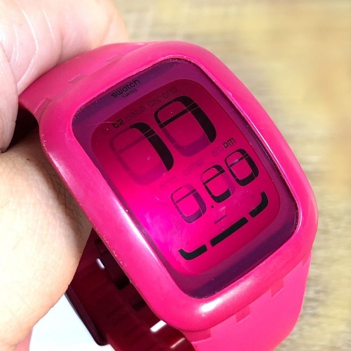 Montres SWATCH Numériques "Touch" - photo numéro 5
