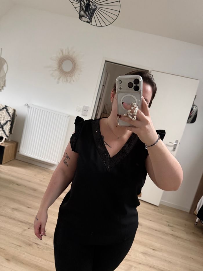 Haut brillant - photo numéro 2