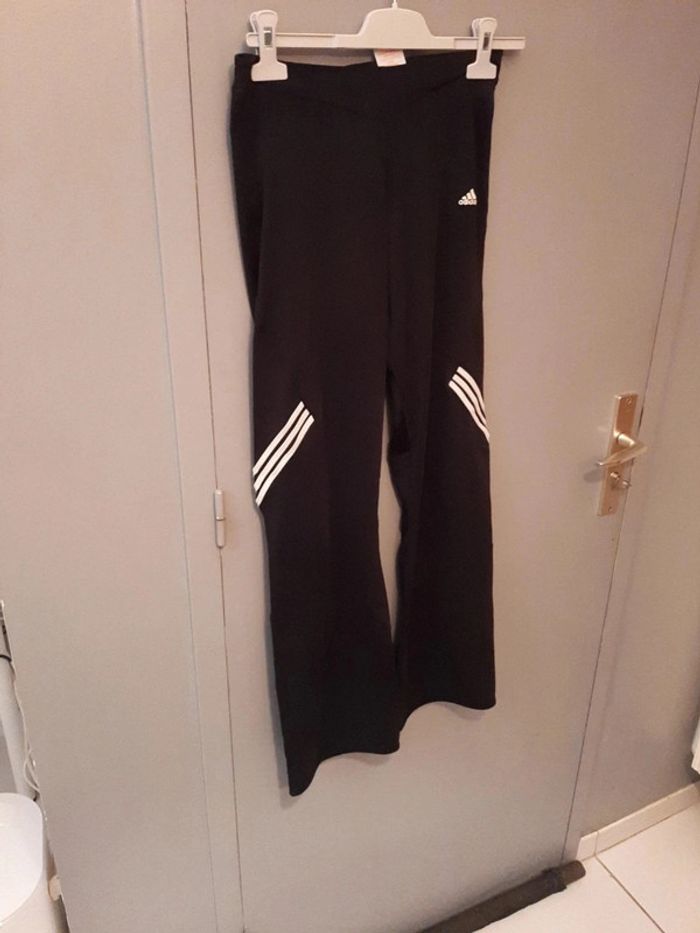 Legging noir Adidas Taille 14 ans