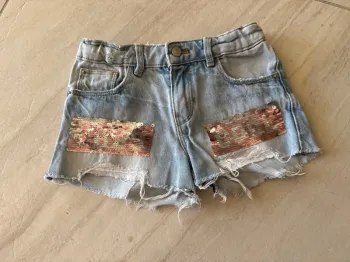Short sequins