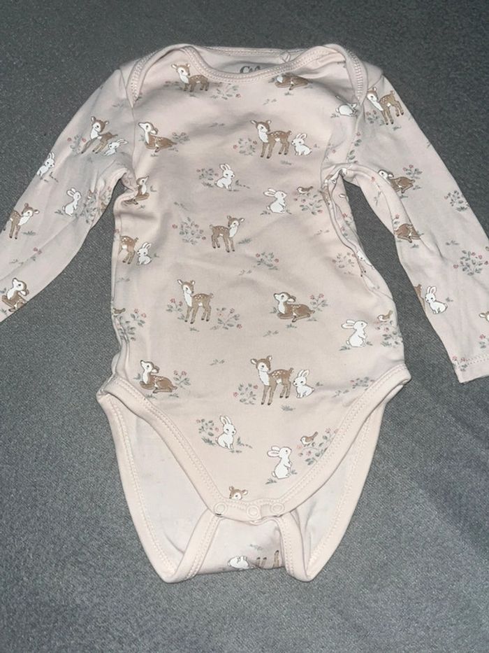 Body biches et lapins C&A 6-9m