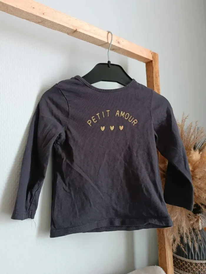 Tshirt manche longue Kiabi 18 mois