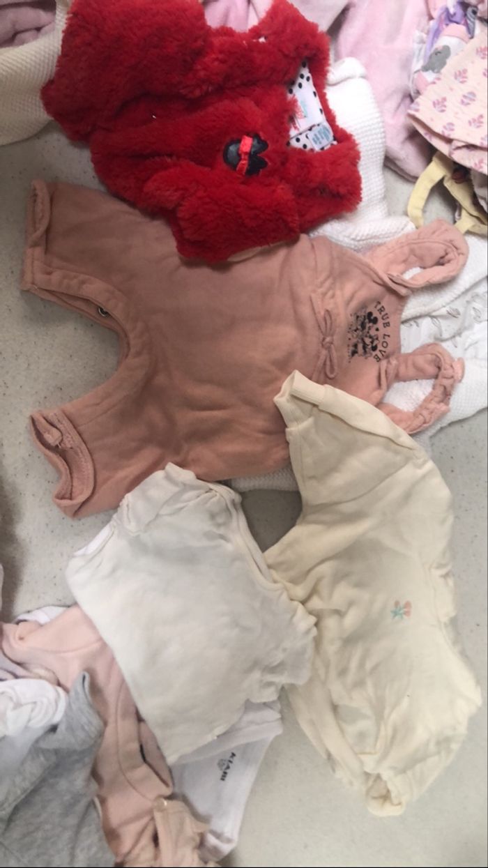 Lot Vêtements  fille 0-6 - photo numéro 4