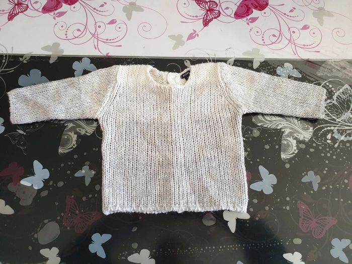 N°141 Pull fantaisie Fille (18 mois)