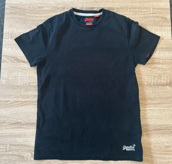 T-shirt noir Superdry