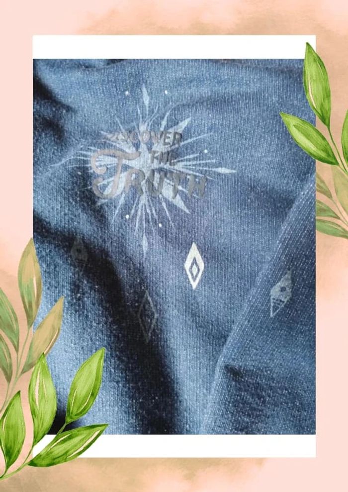 Gilet zippé à capuche reine des neiges 2 taille 5-6 ans en très bon état - photo numéro 4
