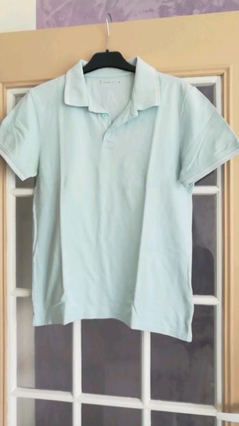 Polo bleu ciel
