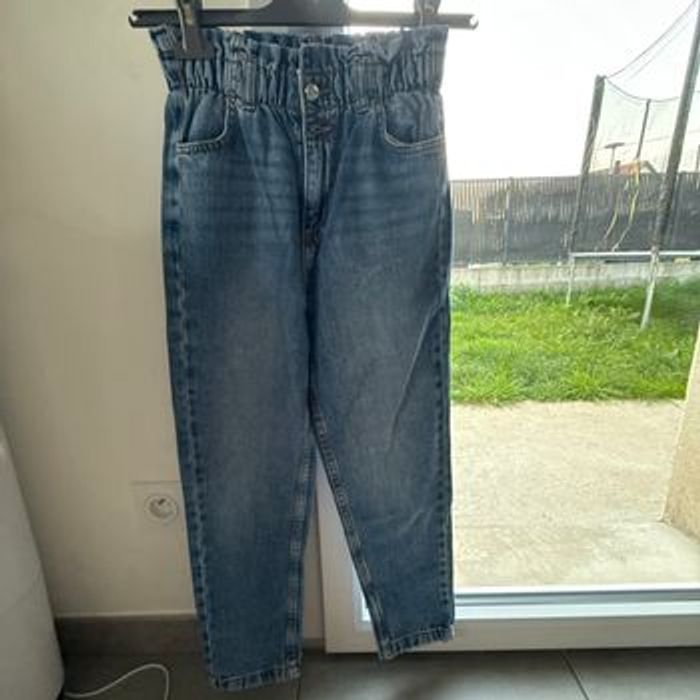 Jean mom
