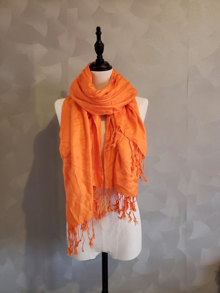 Foulard 🎀 orange citrouille 3euros - photo numéro 3