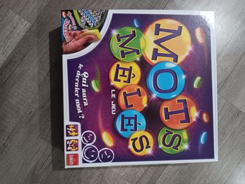Jeu de société Mots mêlés 