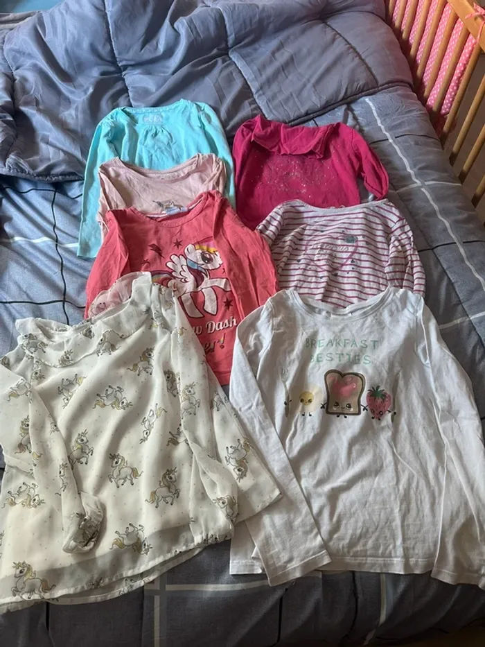 Lot vêtements fille 6 ans - photo numéro 7