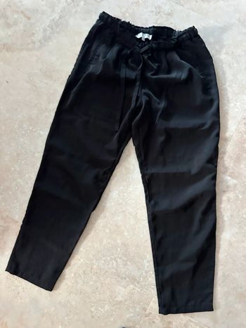 Pantalon noir satin