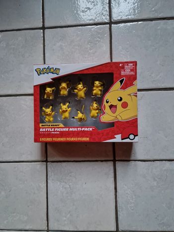 Pokemon figurines Pikachu