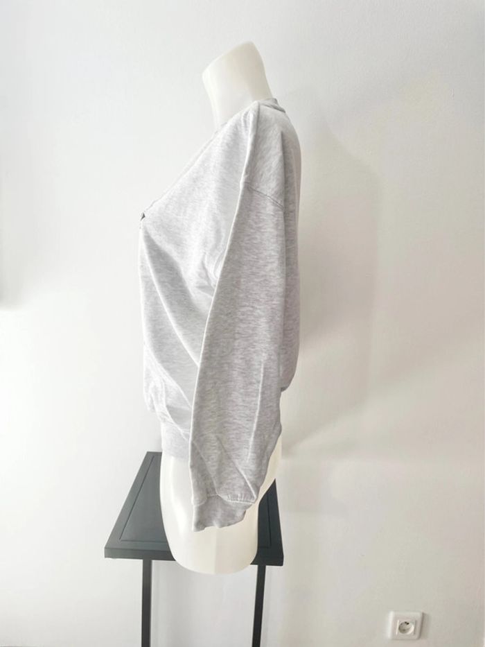 Sweat gris papillon - photo numéro 3