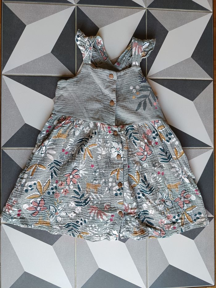 Robe boutonnée à bretelles Petit Béguin 4 ans