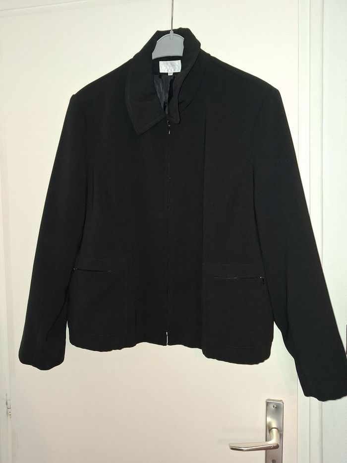 Veste habillee noire taille 52 marque Diane Laury
