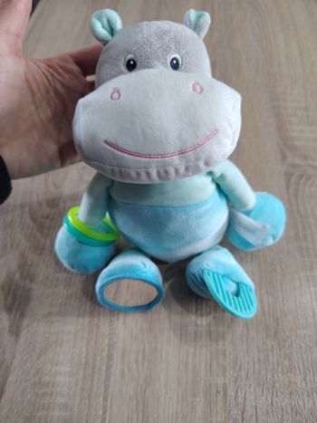 Peluche d'activités hippopotame bébé en très bon état gipsy toy