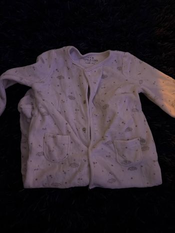 Pyjama tape à l’œil