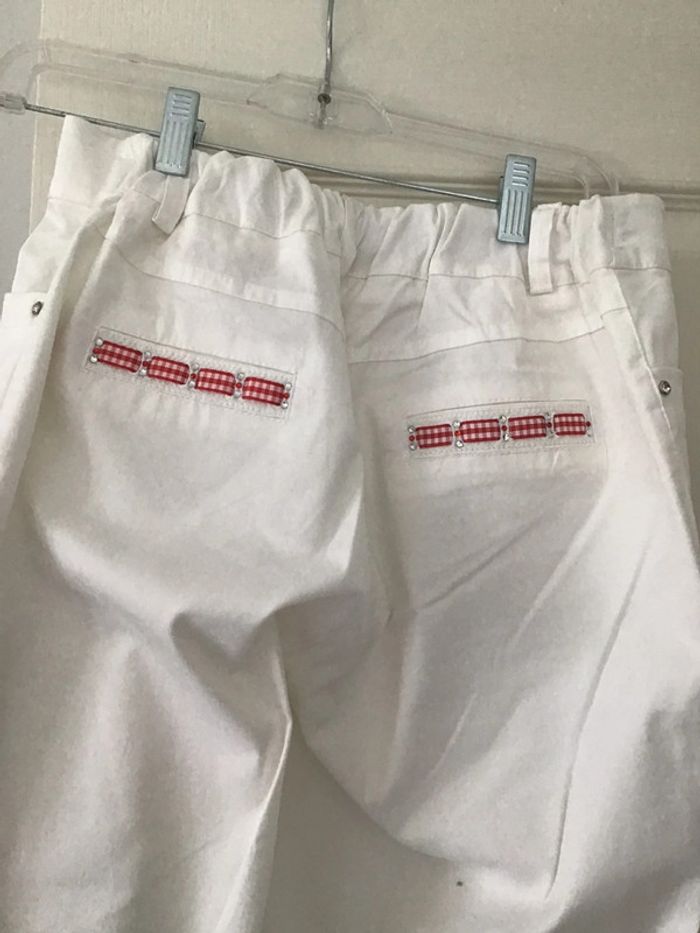 Pantalon blanc idéal pour l’été , taille petit 44 note 50  je liquide une partie du dressing - photo numéro 2