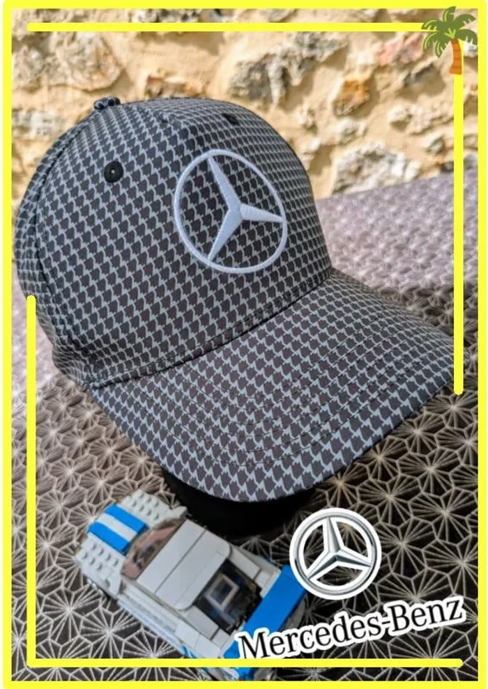 Casquette noire style sport auto
