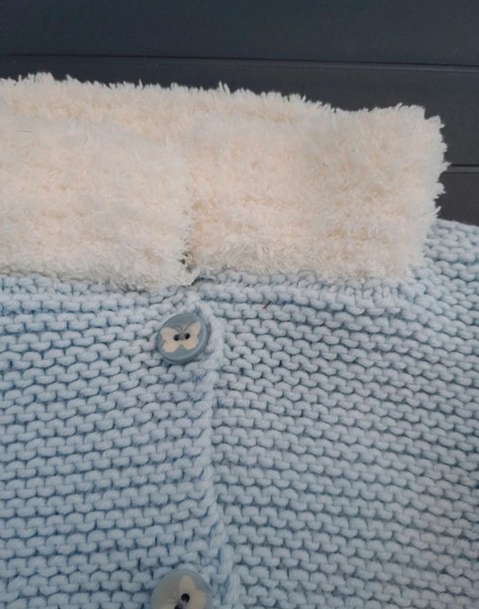 Gilet laine bleu papillon 🦋 6 mois fille - photo numéro 2
