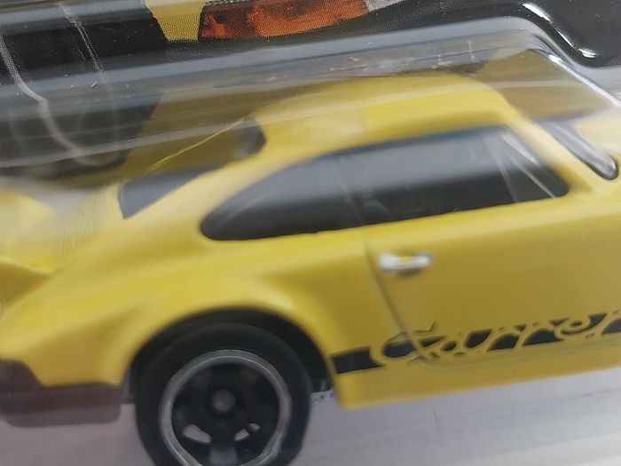 Hot Wheels Porshe 911 Carrera RS 2.7 2024 - photo numéro 4