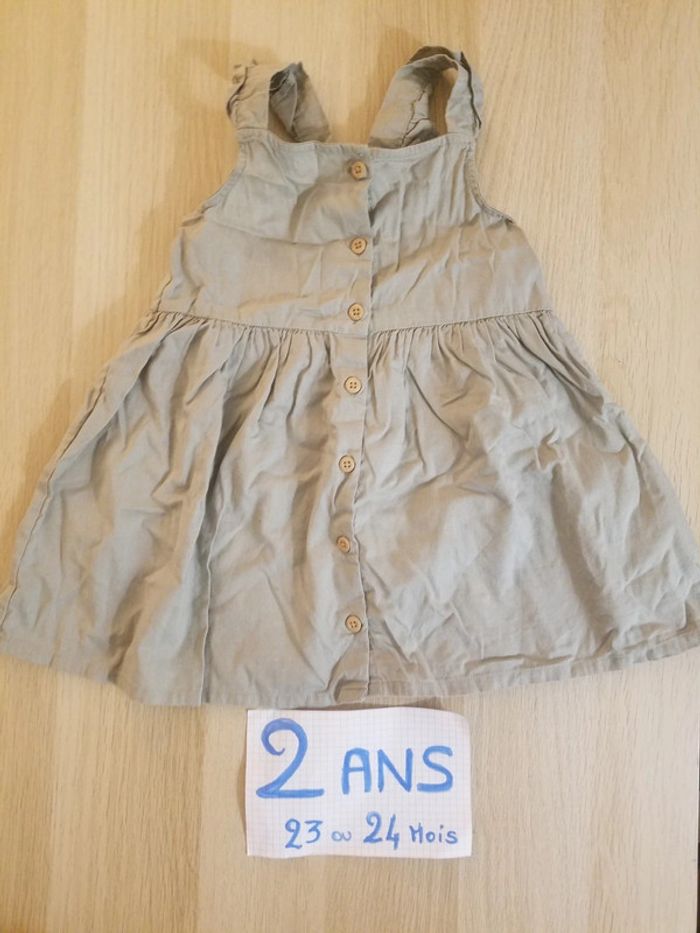Robe H&M 2 ans