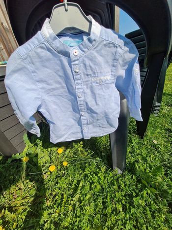 Chemise  obaibi 9 mois excellent  etat