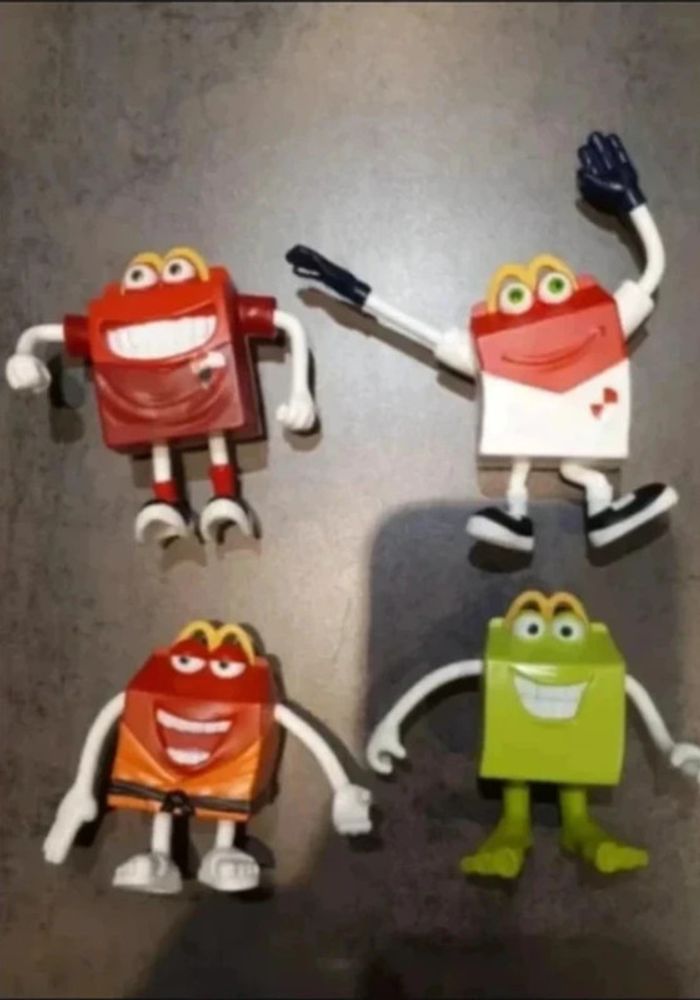lot de 4 personnages happy meal mac donald Taille unique·Très bon état·McDonald's