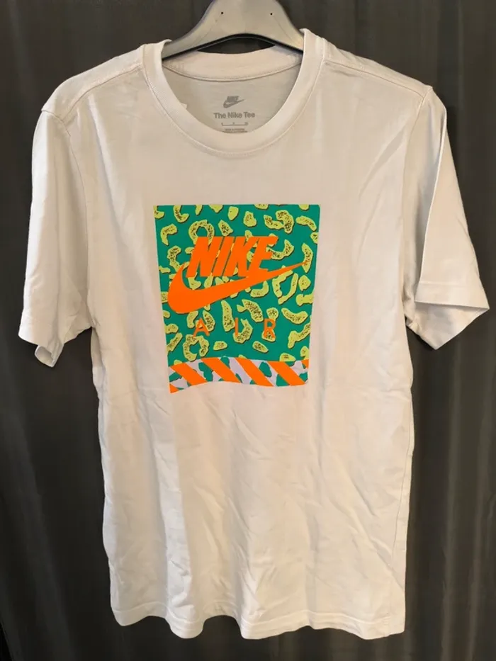 327243 tee-shirt MC blanc homme S nike neuf sans étiquette