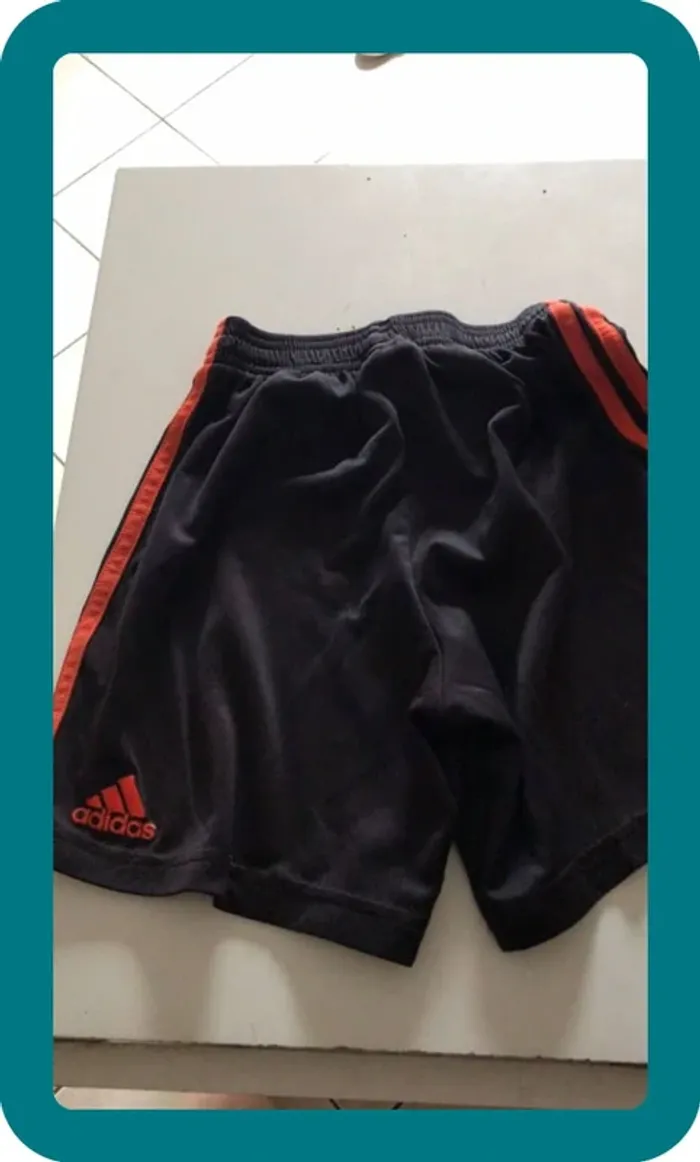 Short om - photo numéro 3