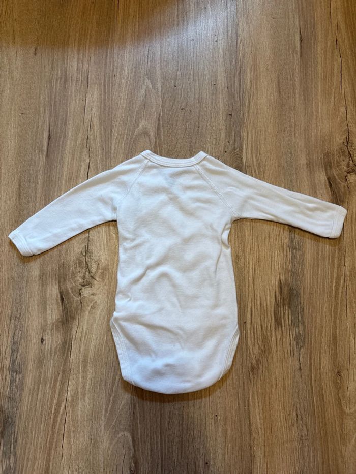 Lot 3 bodies blancs manches longues Petit Bateau/Cyrillus 3 mois - photo numéro 4