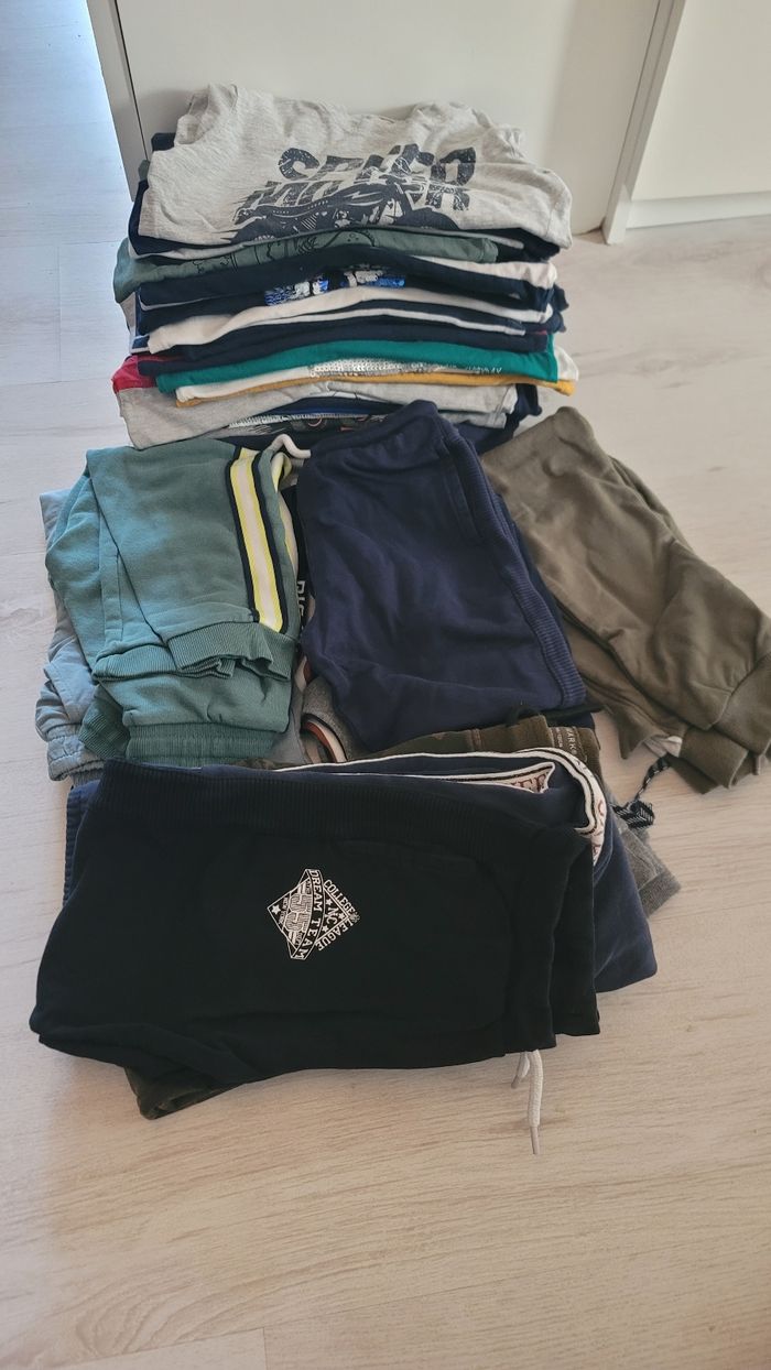 Gros lot vêtements garçon 6 ans