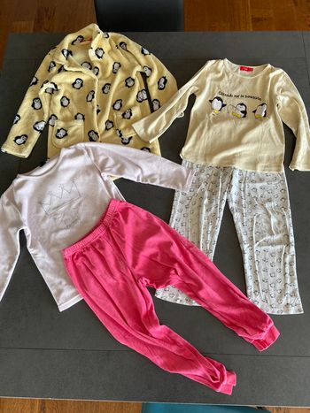 Pyjamas et robe de chambre