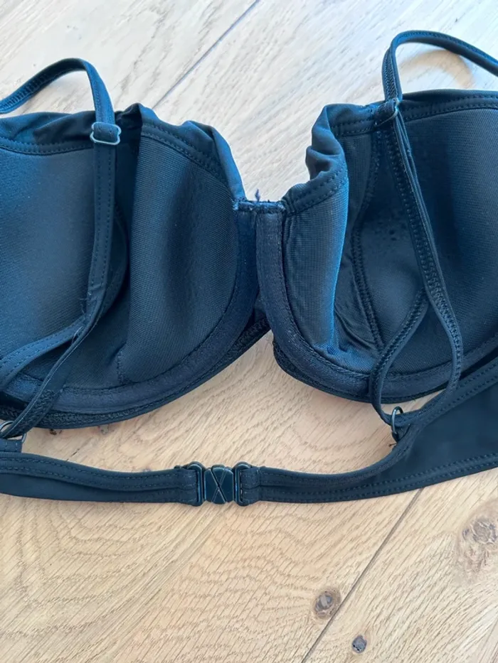 Haut de maillot de bain - photo numéro 2