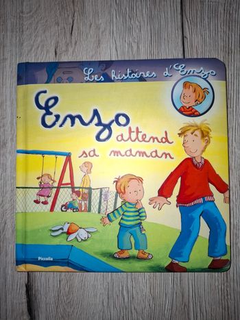 Livre Enzo attend sa maman